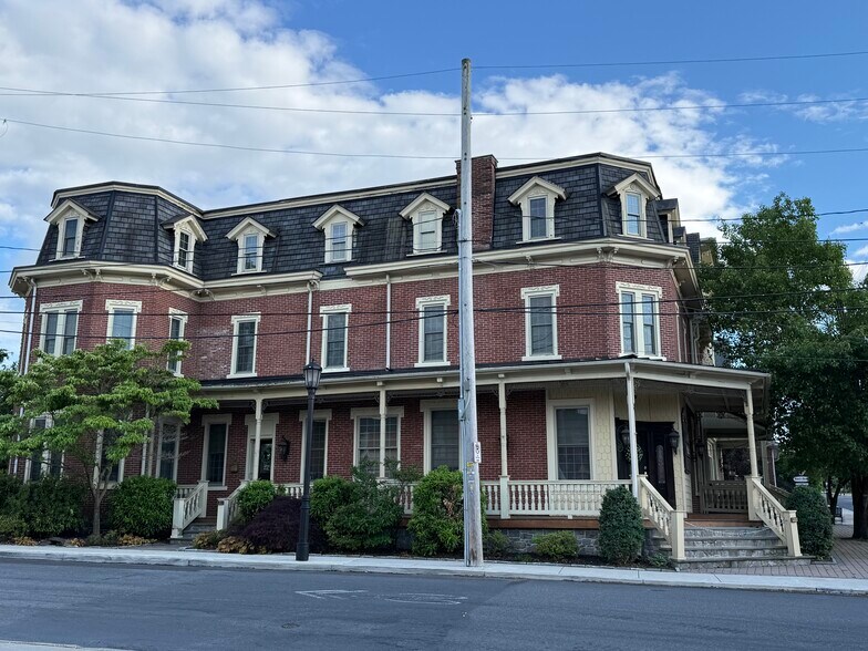More Photos Of 101-105 S Main St, Coopersburg Medical For Lease