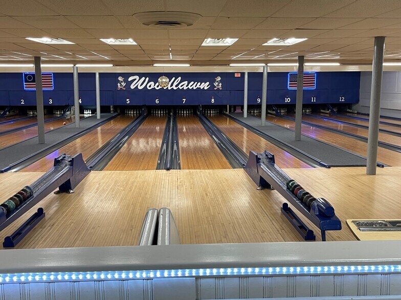 More Photos Of 841-869 Jones Hill Rd, West Haven Storefront For Sale