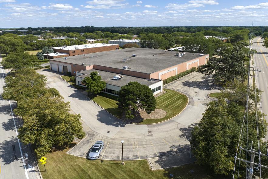 Primary Photo Of 1575 Holmes Rd, Elgin Manufacturing For Sale