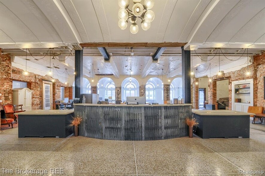 More Photos Of 142 W 2nd St, Flint Office For Sale