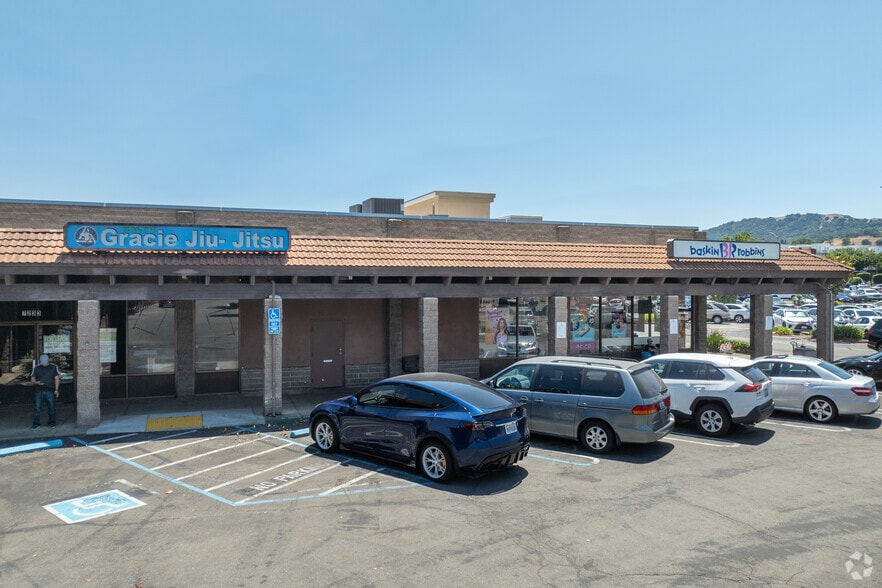 More Photos Of 7209-7225 Regional St, Dublin Storefront For Lease