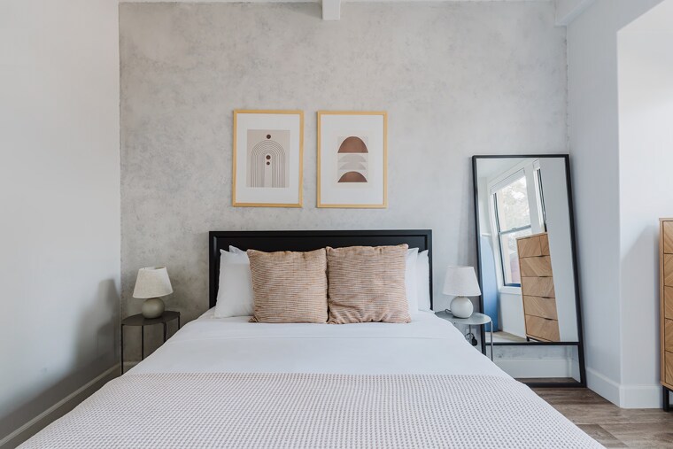 More Photos Of 251 Middlefield Rd, Palo Alto Apartments For Sale