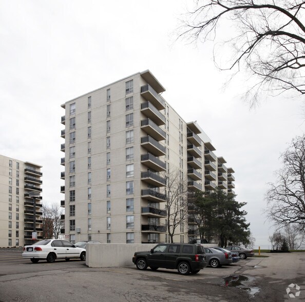 More Photos Of 5166-5170 Lakeshore Rd, Burlington Apartments For Sale