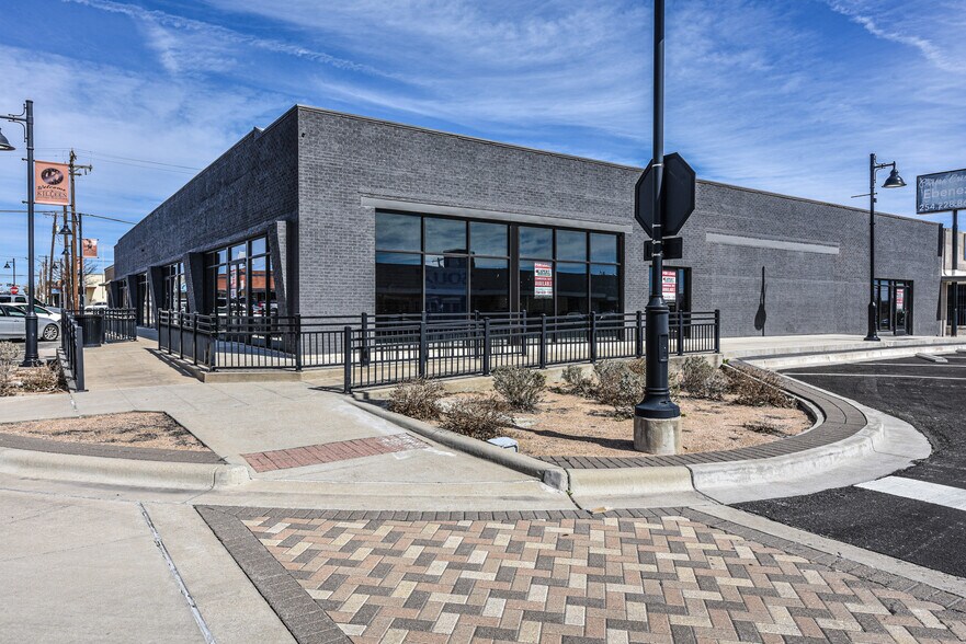 More Photos Of 300 N 8th Suite 100 St, Killeen General Retail For Lease