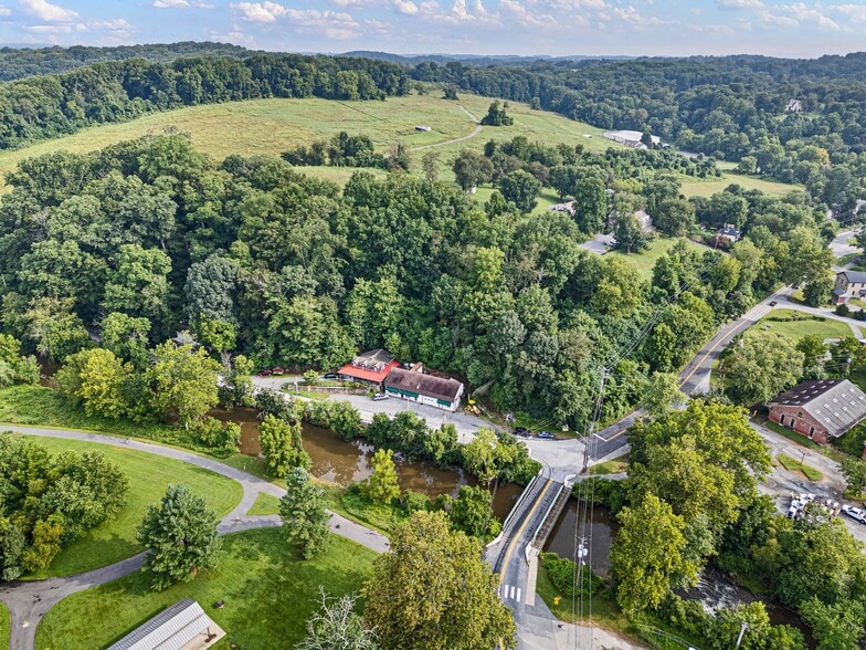 More Photos Of 2913 Creek Rd, Yorklyn Specialty For Sale