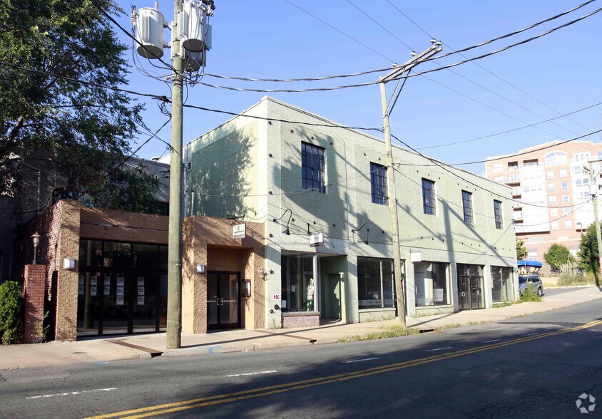 More Photos Of 216-218 W Water St, Charlottesville Loft Creative Space For Lease