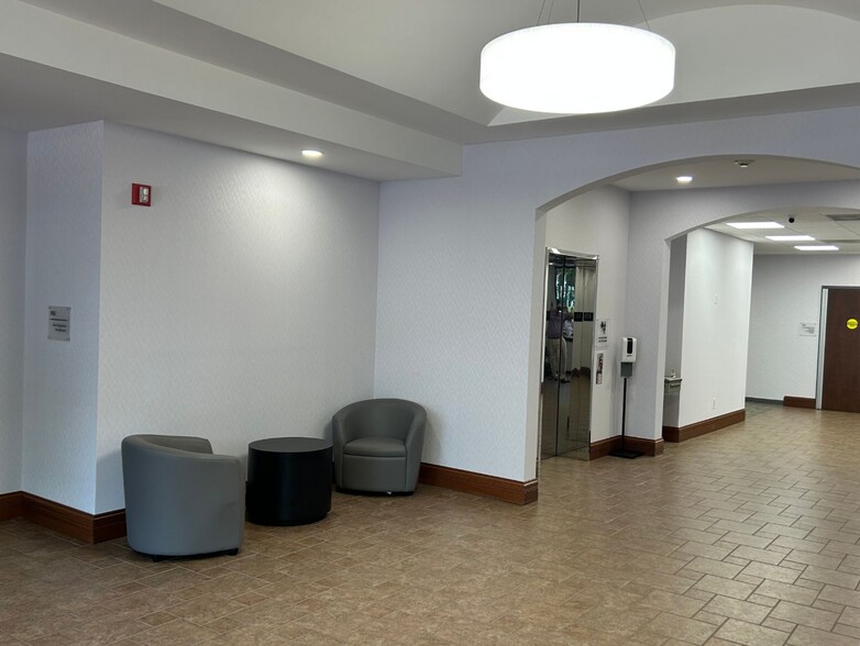 More Photos Of 2417 Atrium Dr, Raleigh Medical For Lease