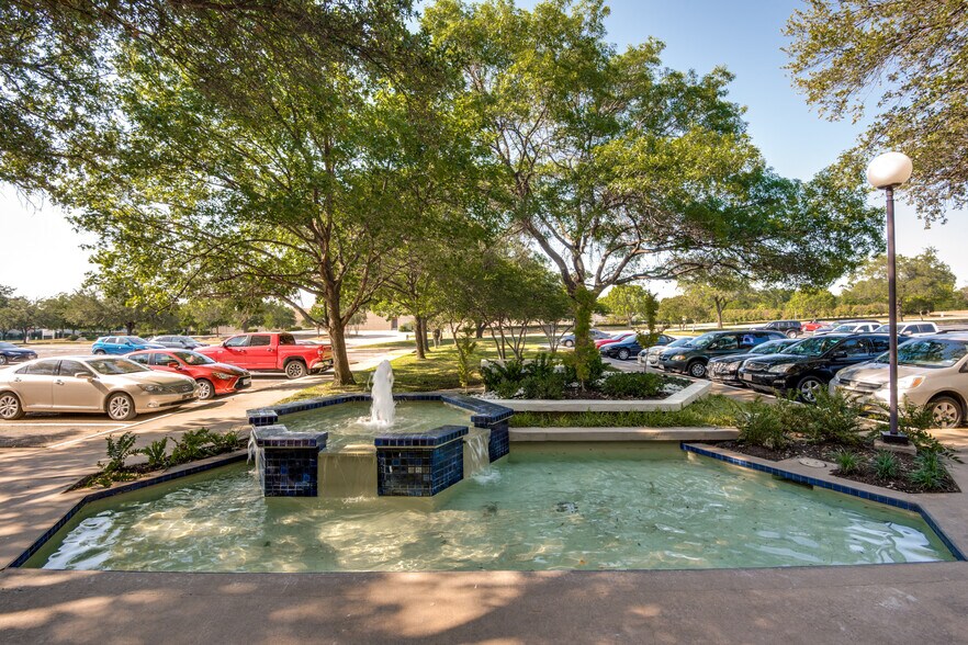 More Photos Of 12000 Ford Rd, Dallas Unknown For Lease