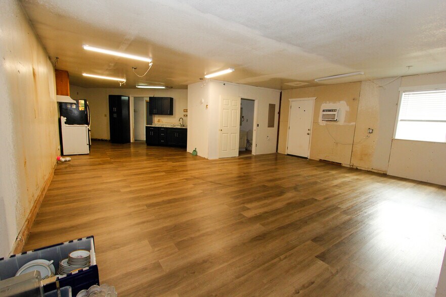 More Photos Of 1624 Ferry St SW, Albany Office For Sale