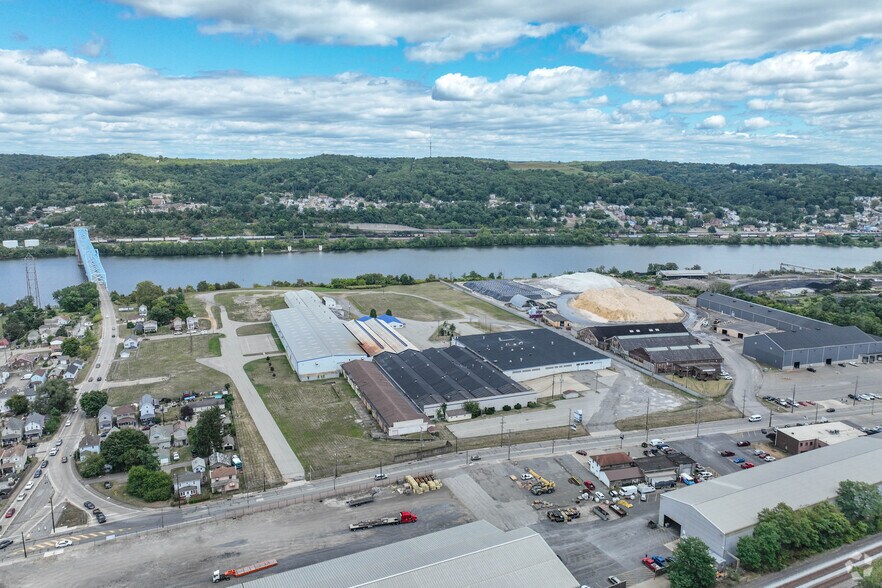 More Photos Of 1729 Pennsylvania Ave, Monaca Manufacturing For Lease