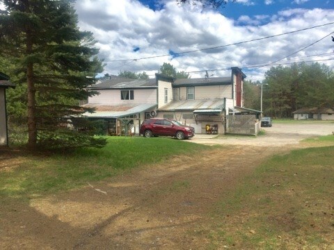More Photos Of 44 Junction Rd, Lake Clear Hotel For Sale