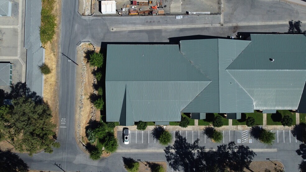 More Photos Of 17278-17310 Cattle Dr, Penn Valley Warehouse For Lease