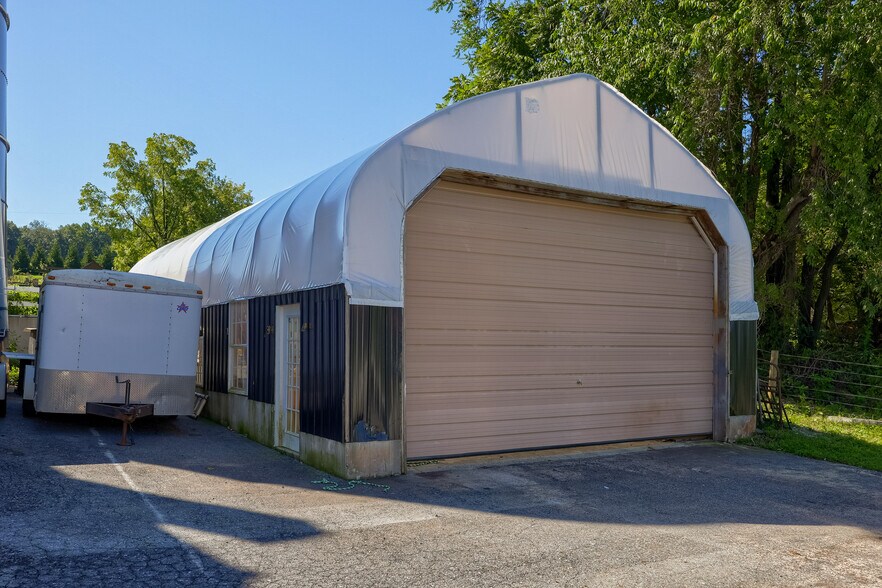 More Photos Of 197 Pencroft Dr N, Holtwood Industrial For Sale