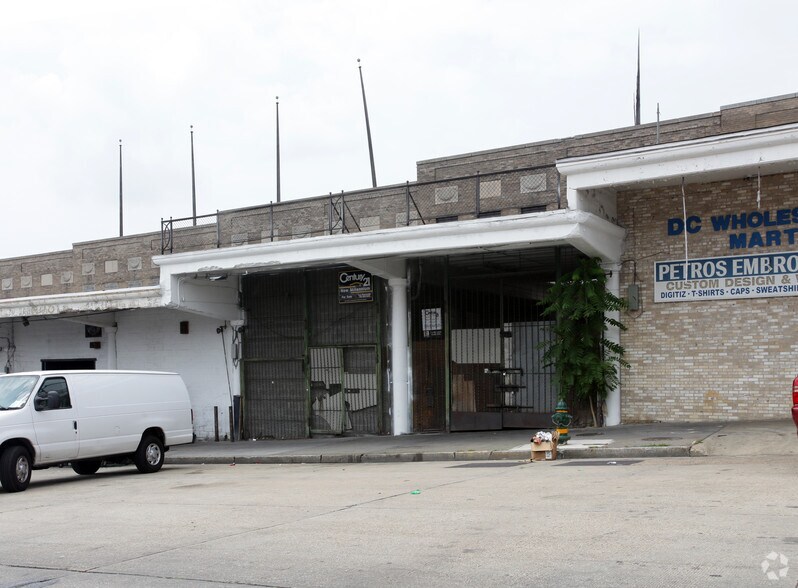 More Photos Of 1310-1324 5th St NE, Washington Storefront For Sale