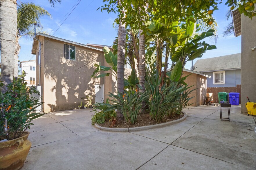 More Photos Of 1952-54 Irving Ave, San Diego Apartments For Sale