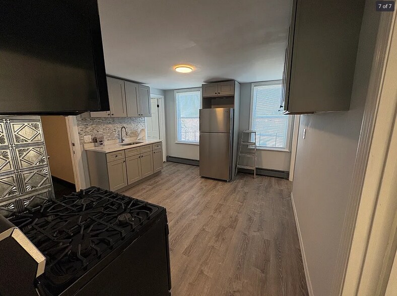 More Photos Of 250 Edwards Pl, Yonkers Multifamily For Sale