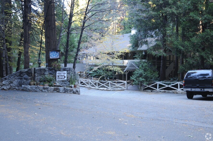 More Photos Of 27992 Rainbow Dr, Lake Arrowhead Hospitality For Sale