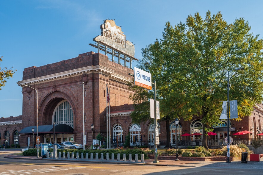 More Photos Of 1463 Market St, Chattanooga Storefront Retail Office For Lease