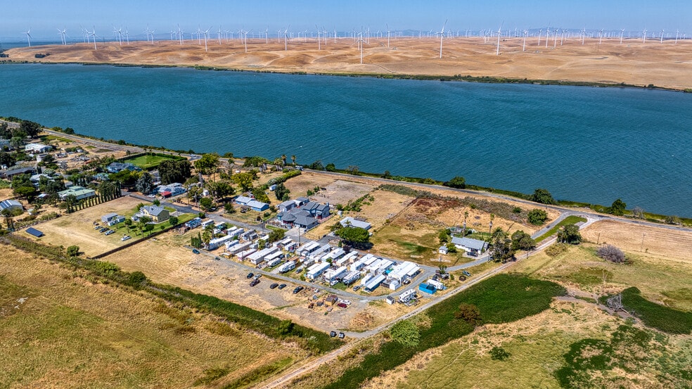 More Photos Of 4222 Lelia Dr, Rio Vista Manufactured Housing Mobile Home Park For Sale