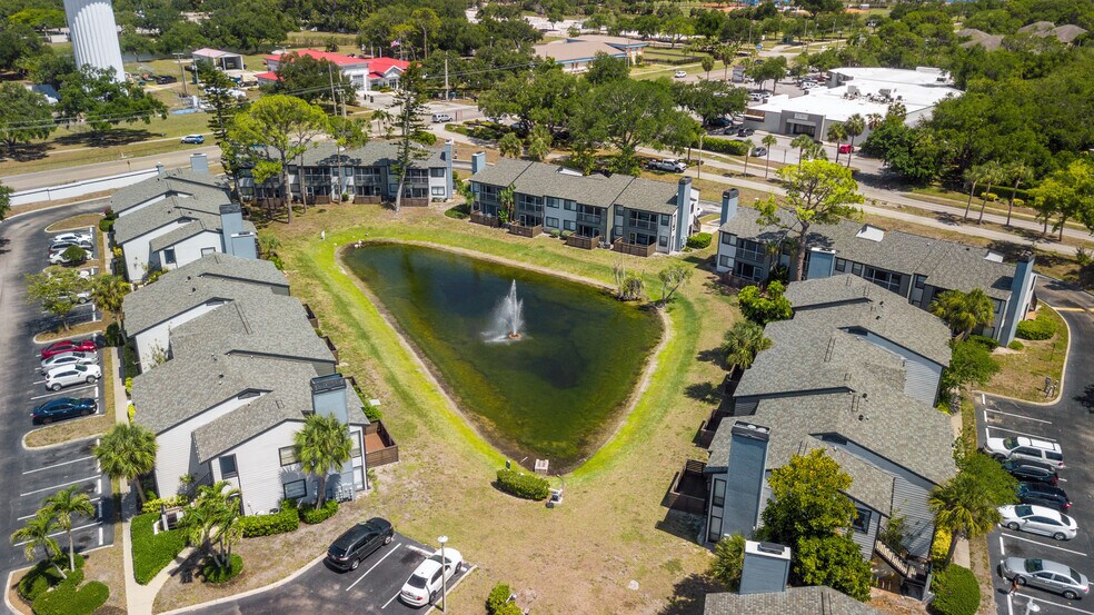 More Photos Of 5933 28th Ave W, Bradenton Apartments For Sale
