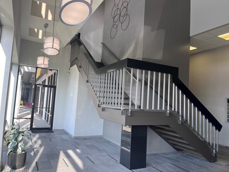 More Photos Of 5702 S Staples, Corpus Christi Unknown For Lease