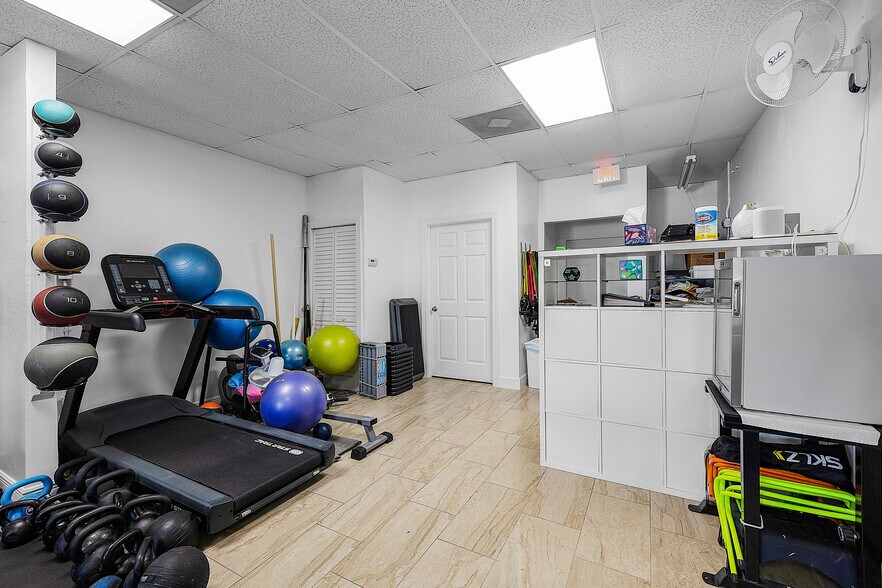 More Photos Of 5261 Pine Island Rd NW, Bokeelia Storefront Retail Office For Sale
