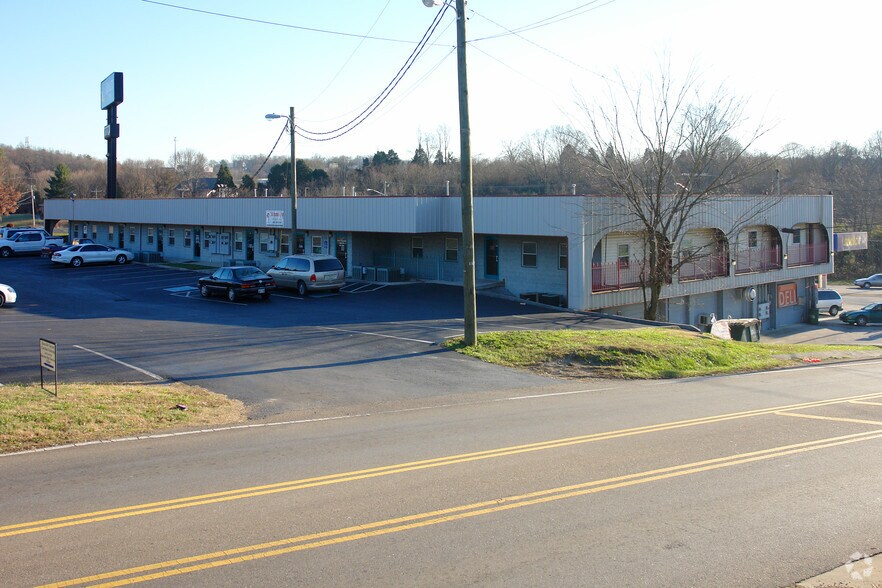 More Photos Of 6714-6716 Central Avenue Pike, Knoxville Office For Lease