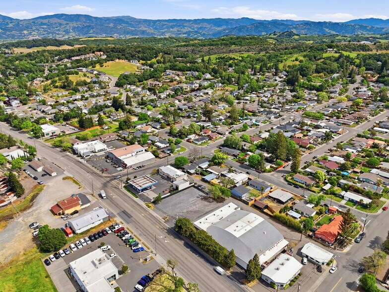 More Photos Of 1420 Healdsburg Ave, Healdsburg Flex For Sale