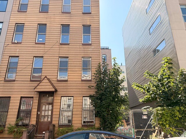 Primary Photo Of 142 N 11th St, Brooklyn Apartments For Sale
