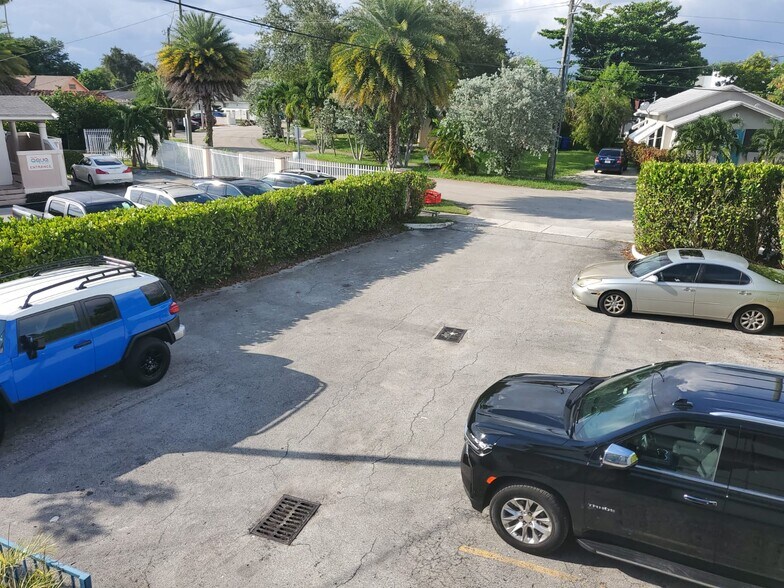 More Photos Of 2971-2975 Coral Way, Coral Gables Office For Sale