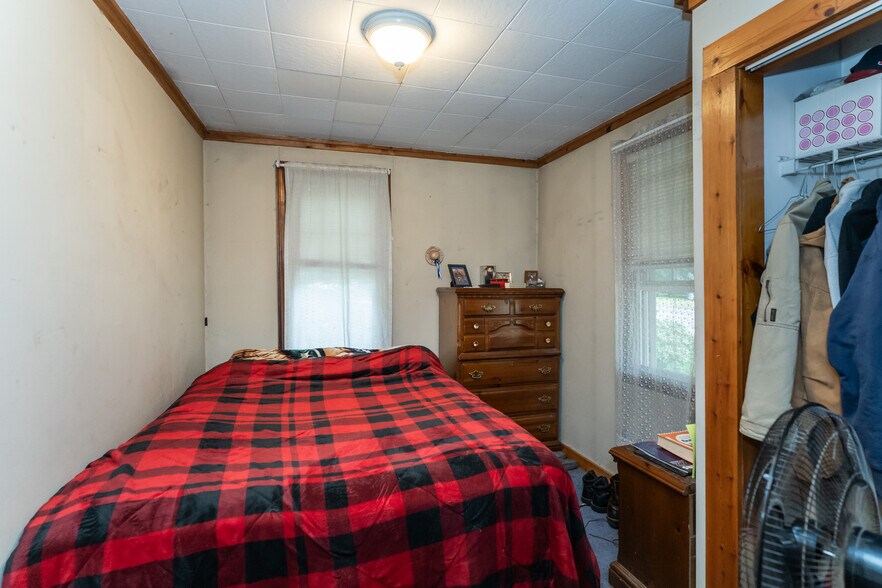 More Photos Of 442 State St, Belchertown Office Residential For Sale