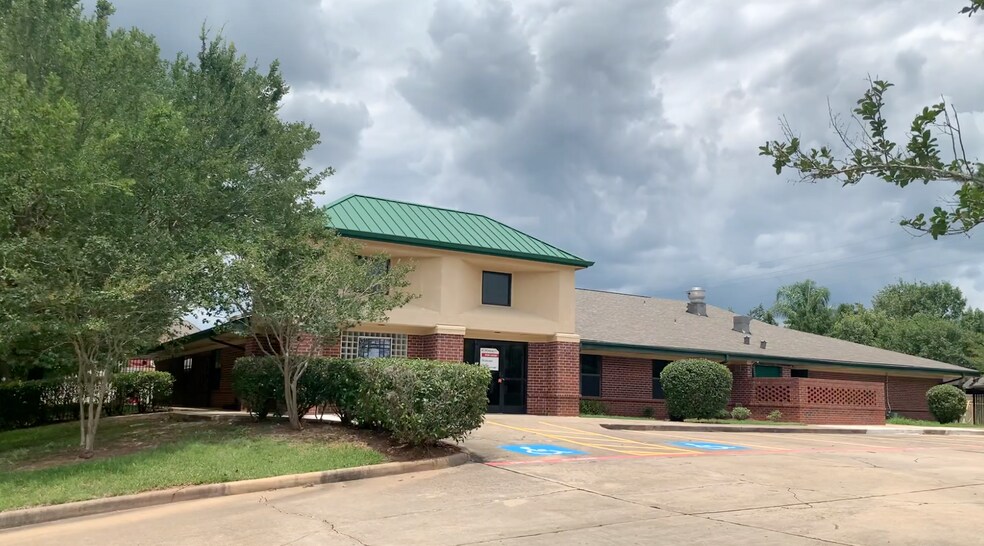 More Photos Of 903 Greatwood Glen Dr, Sugar Land Daycare Center For Lease