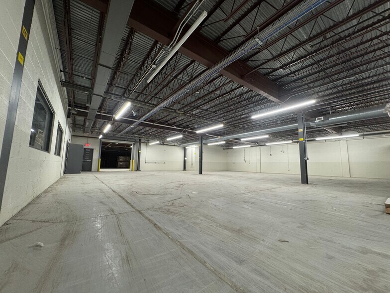 More Photos Of 2060 Main St, Apalachin Warehouse For Lease