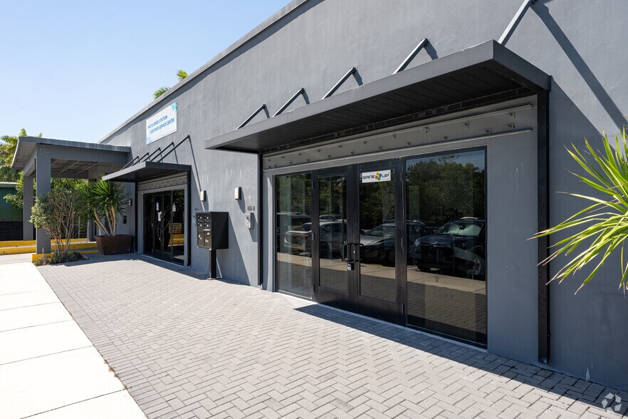 More Photos Of 1954 N 30th Rd, Hollywood Office For Lease