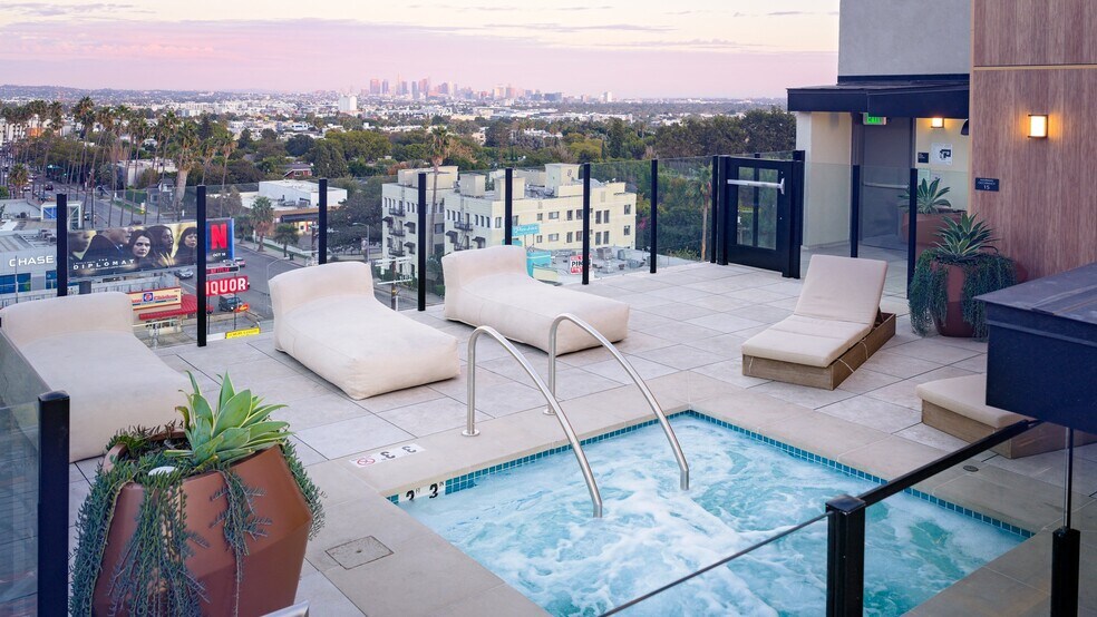 More Photos Of 1511 N Fairfax Ave, Los Angeles Apartments For Lease
