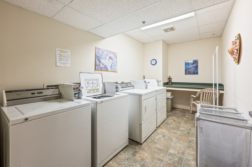 More Photos Of 300 Okanogan Ave, Wenatchee Apartments For Sale