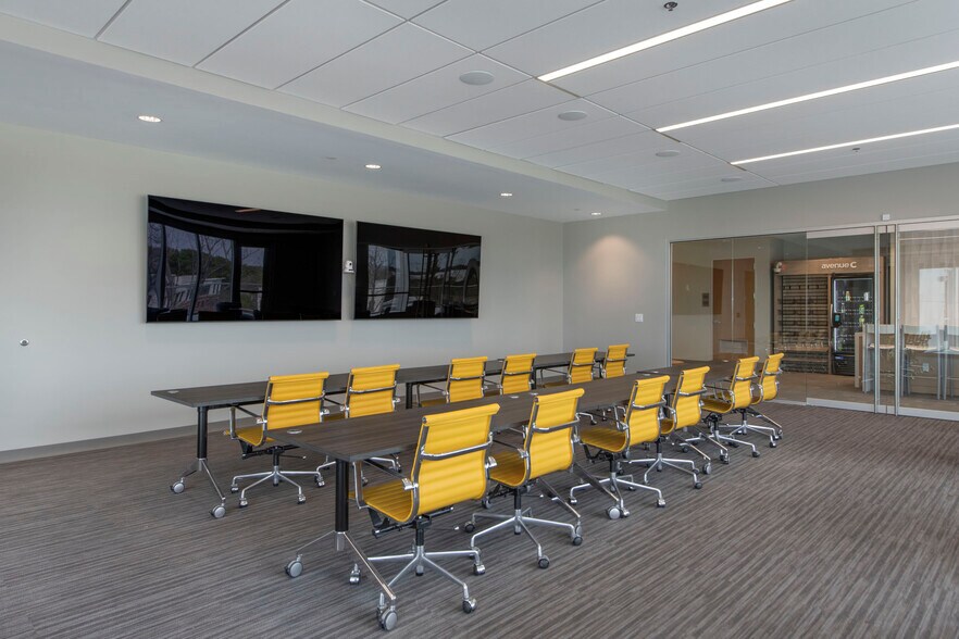 More Photos Of 1501 Nowell Rd, Raleigh Office For Lease