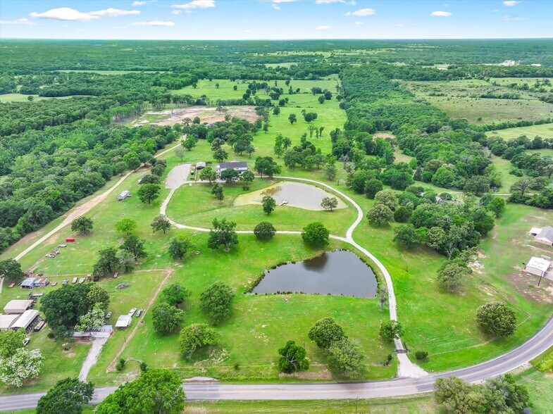 More Photos Of 1972 FM 857, Grand Saline Trailer Camper Park For Sale