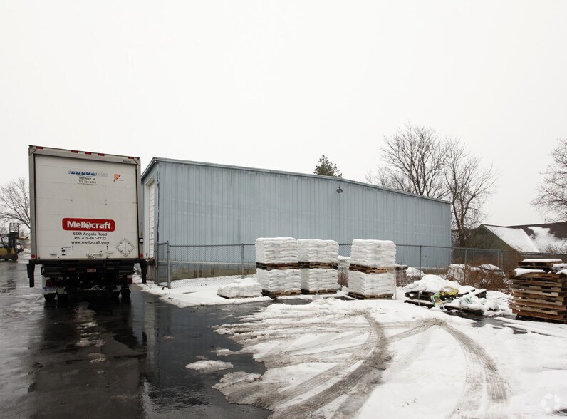 More Photos Of 6250 Jackson Rd, Ann Arbor Freestanding For Lease