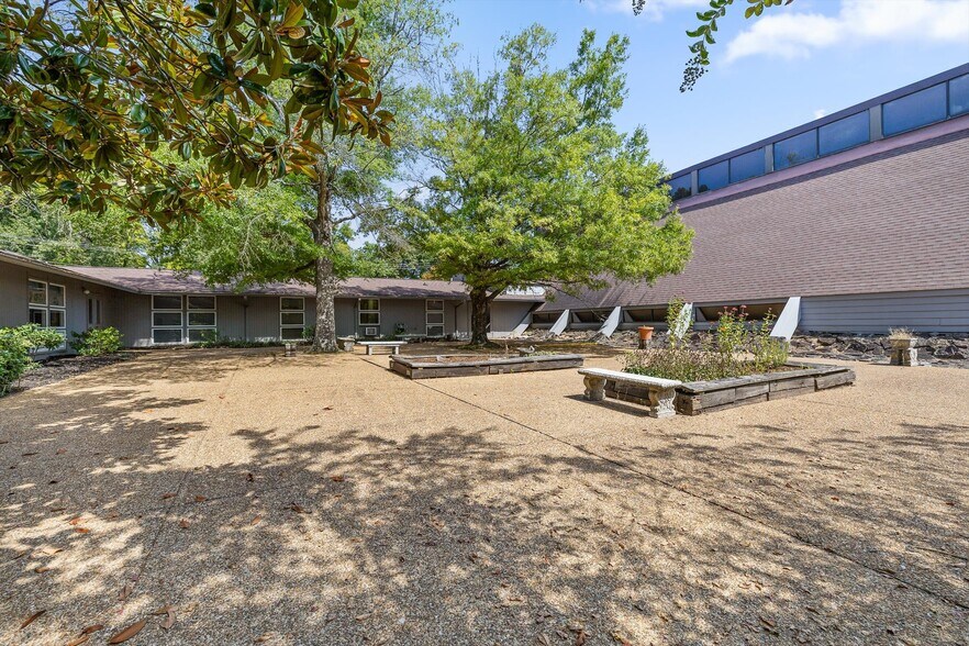 More Photos Of 4300 James Ln, Chattanooga Specialty For Sale