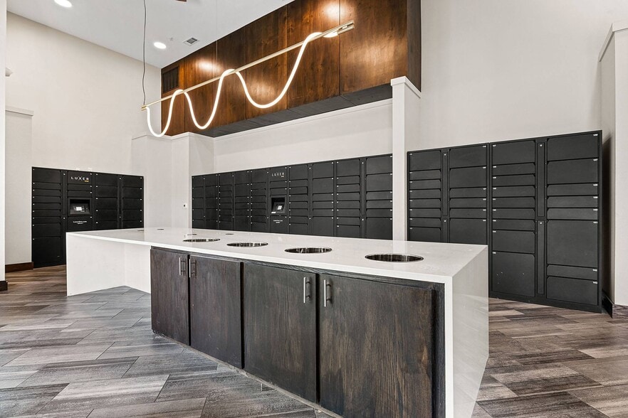 More Photos Of 380 Vista Court Dr, Plano Apartments For Lease