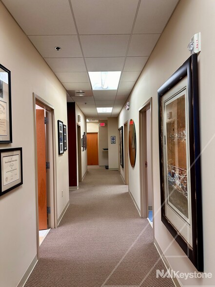 More Photos Of 2758 Century Blvd, Reading Office For Lease