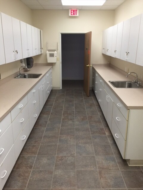 More Photos Of 27500 Hoover Rd, Warren Medical For Lease
