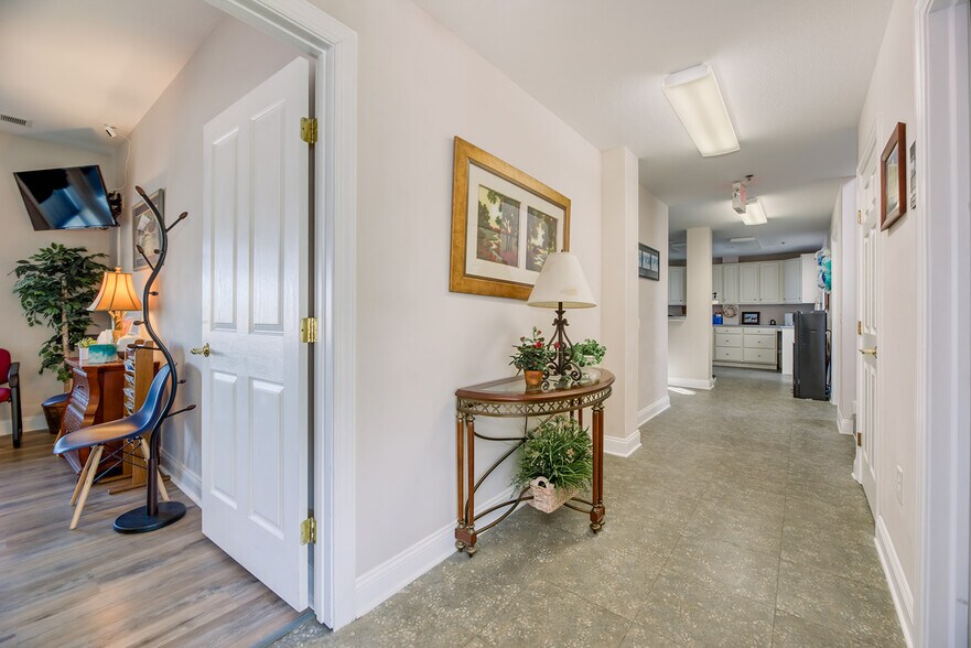 More Photos Of 3210 N Croatan Hwy, Kill Devil Hills Office Residential For Sale