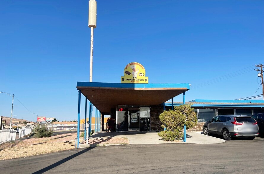 More Photos Of 1300 W Main St, Barstow Restaurant For Sale