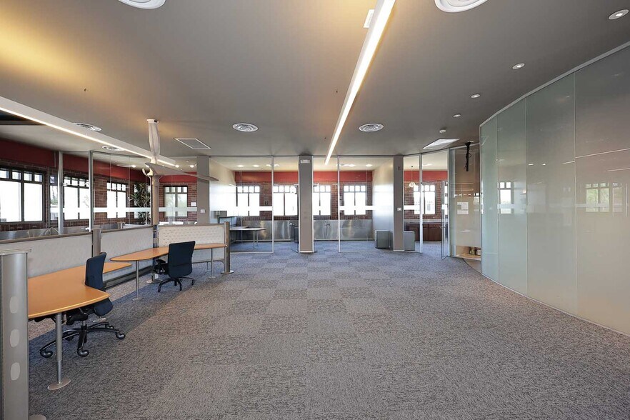 More Photos Of 2812 N Norwalk, Mesa Office For Sale