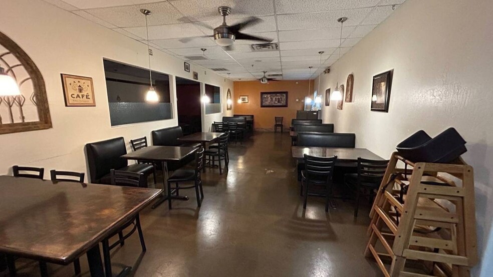 More Photos Of 16758 E Glenbrook Blvd, Fountain Hills Restaurant For Sale