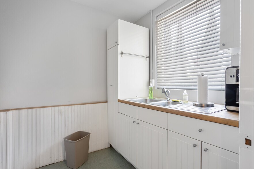 More Photos Of 630 Mission St, South Pasadena Medical For Sale