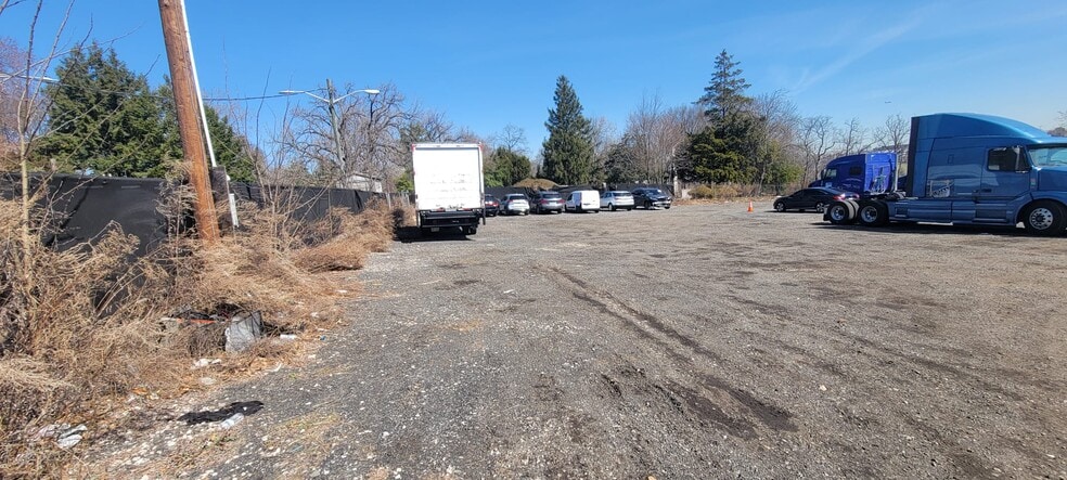 More Photos Of 2-8 Ogden St, Newark Land For Lease