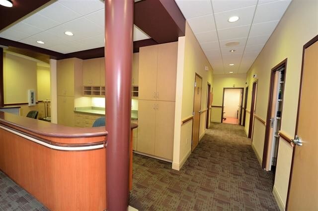 More Photos Of 7240 S US 231, Huntingburg Medical For Lease